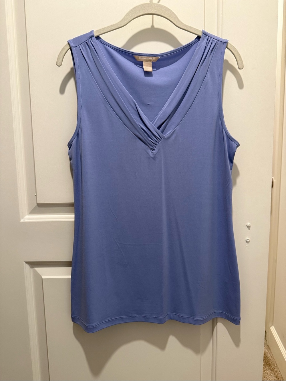 Banana Republic Lavender Sleeveless V-Neck Cami